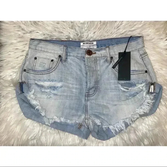 One teaspoon Bandits Short in Hamptons - Picture 3 of 8